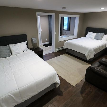 Brimley Motel Suites Buitenkant foto
